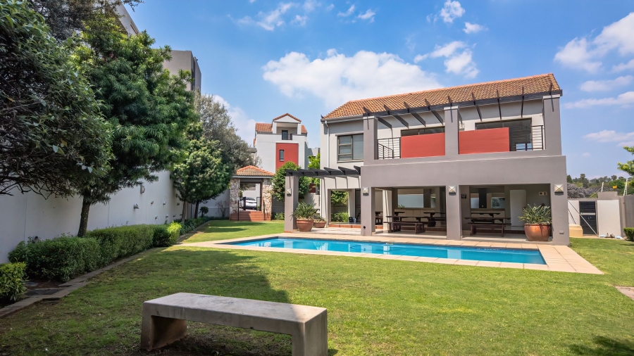 1 Bedroom Property for Sale in Sunninghill Gauteng