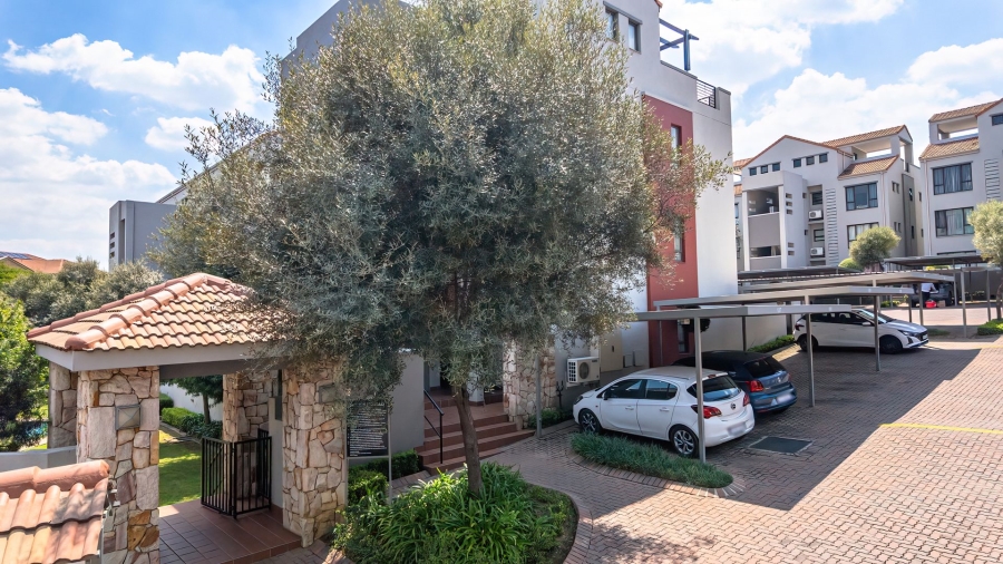 1 Bedroom Property for Sale in Sunninghill Gauteng