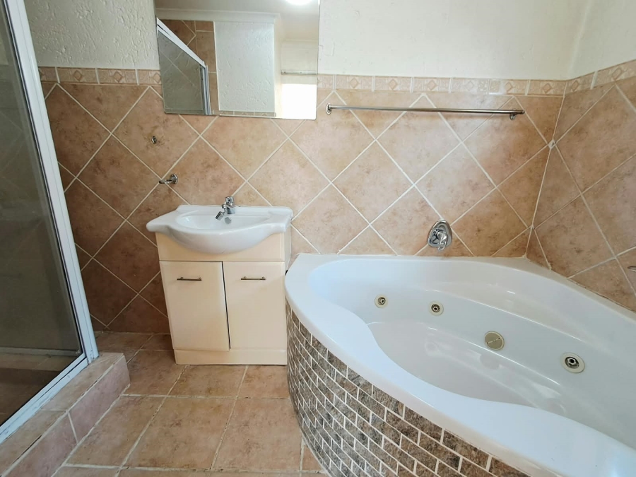 3 Bedroom Property for Sale in Eveleigh Gauteng