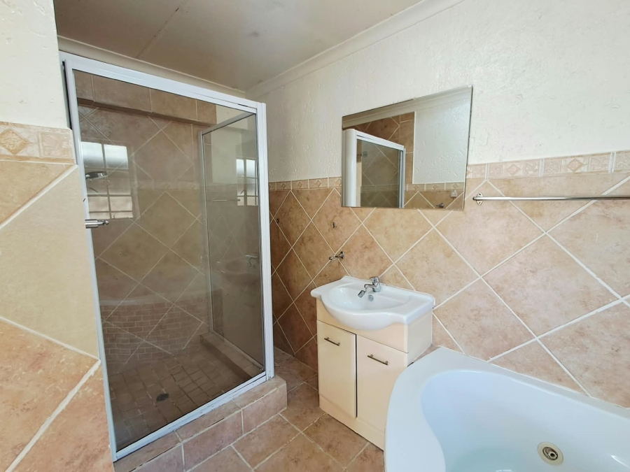 3 Bedroom Property for Sale in Eveleigh Gauteng