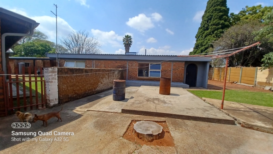 4 Bedroom Property for Sale in Selection Park Gauteng