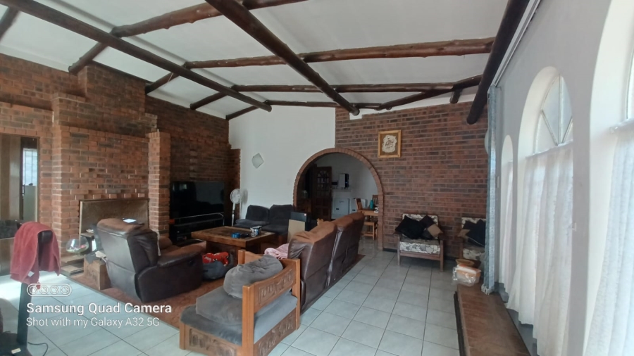 4 Bedroom Property for Sale in Selection Park Gauteng