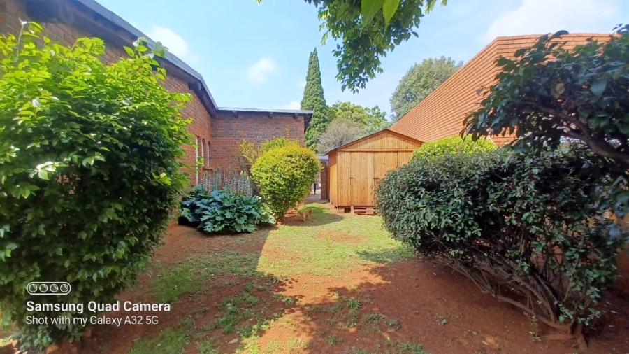 4 Bedroom Property for Sale in Selection Park Gauteng