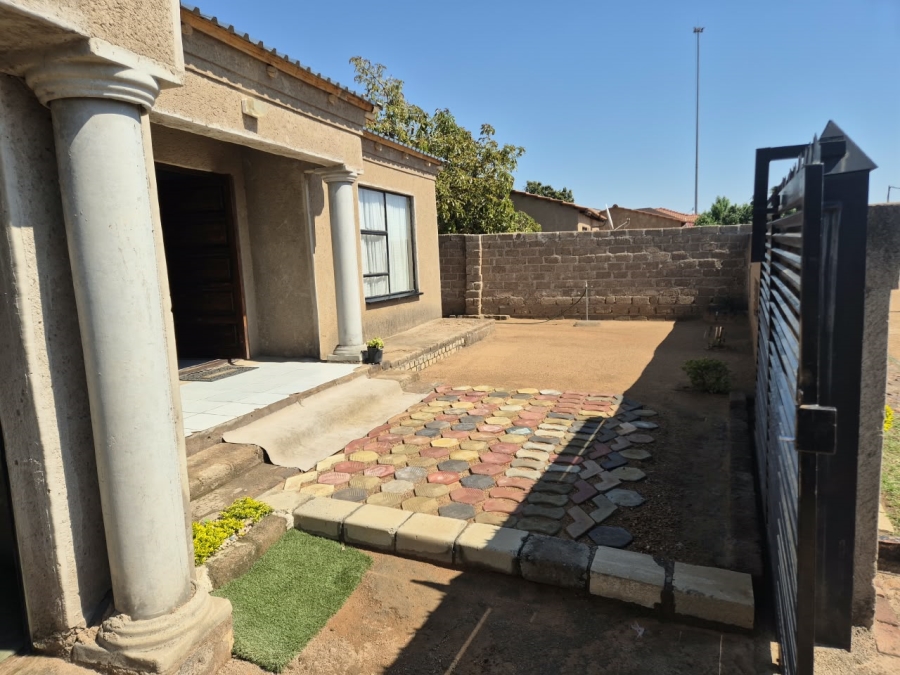 3 Bedroom Property for Sale in Soshanguve PP1 Gauteng