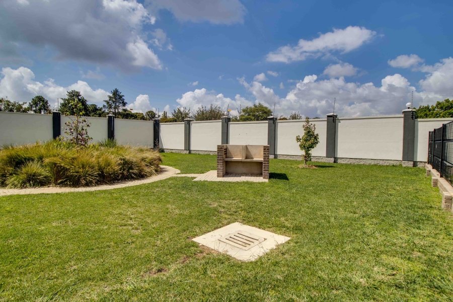 1 Bedroom Property for Sale in Lilianton Gauteng