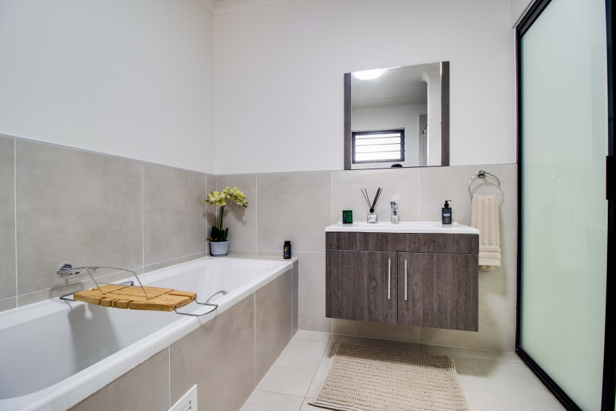 3 Bedroom Property for Sale in Lilianton Gauteng