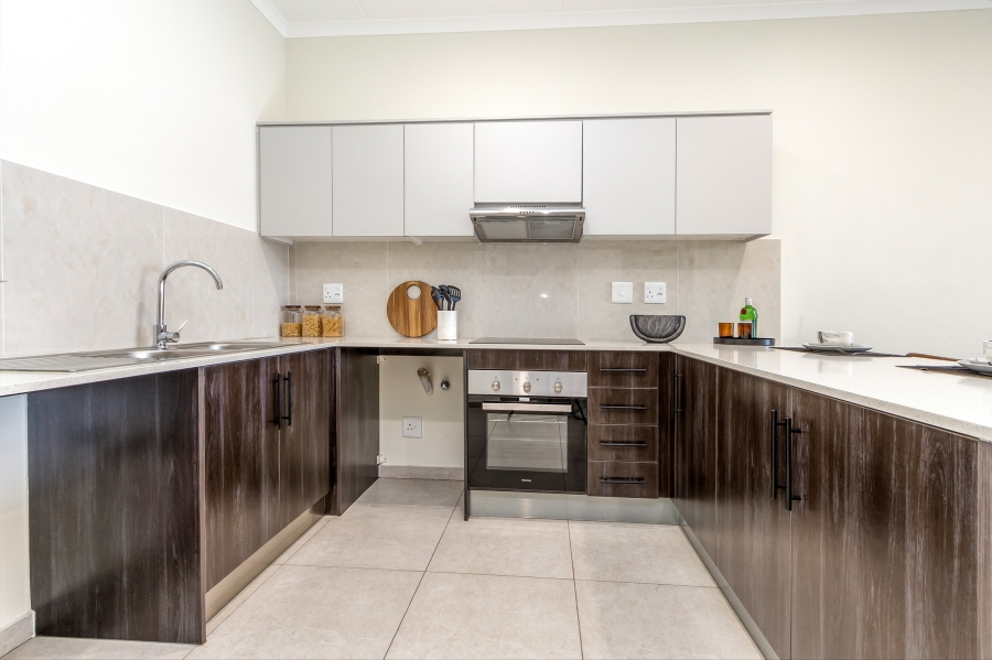 2 Bedroom Property for Sale in Greenstone Hill Gauteng