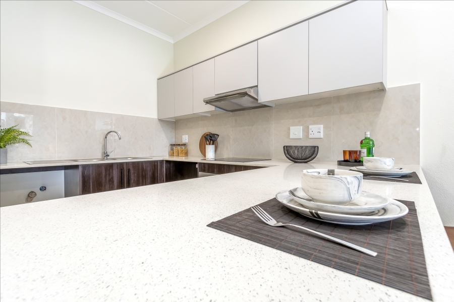 2 Bedroom Property for Sale in Greenstone Hill Gauteng