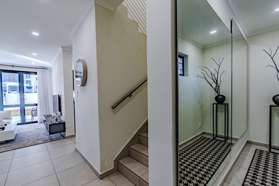 3 Bedroom Property for Sale in Greenstone Hill Gauteng