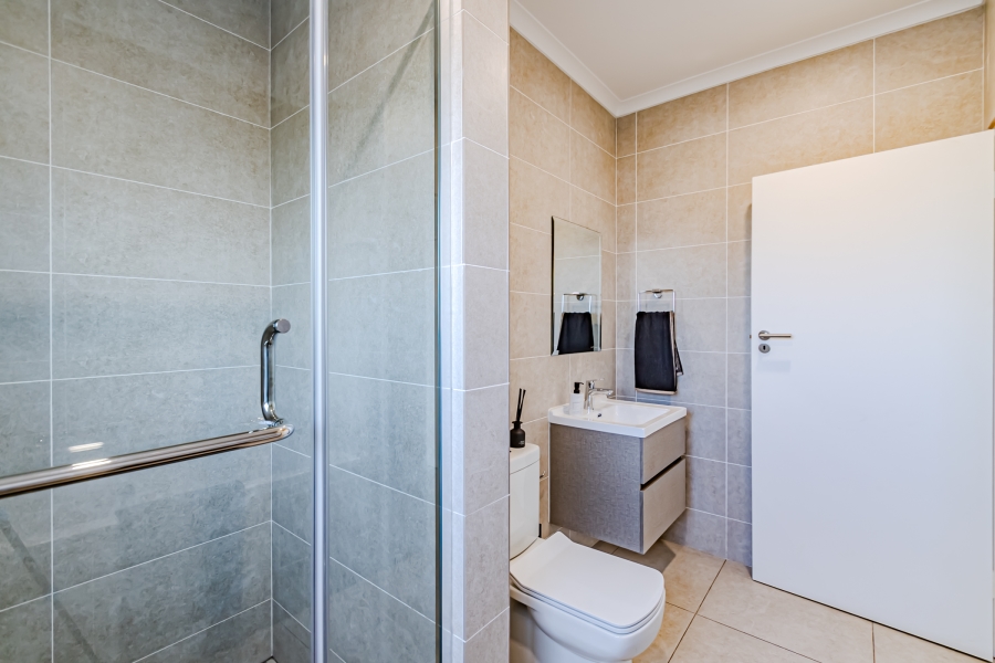 3 Bedroom Property for Sale in Greenstone Hill Gauteng
