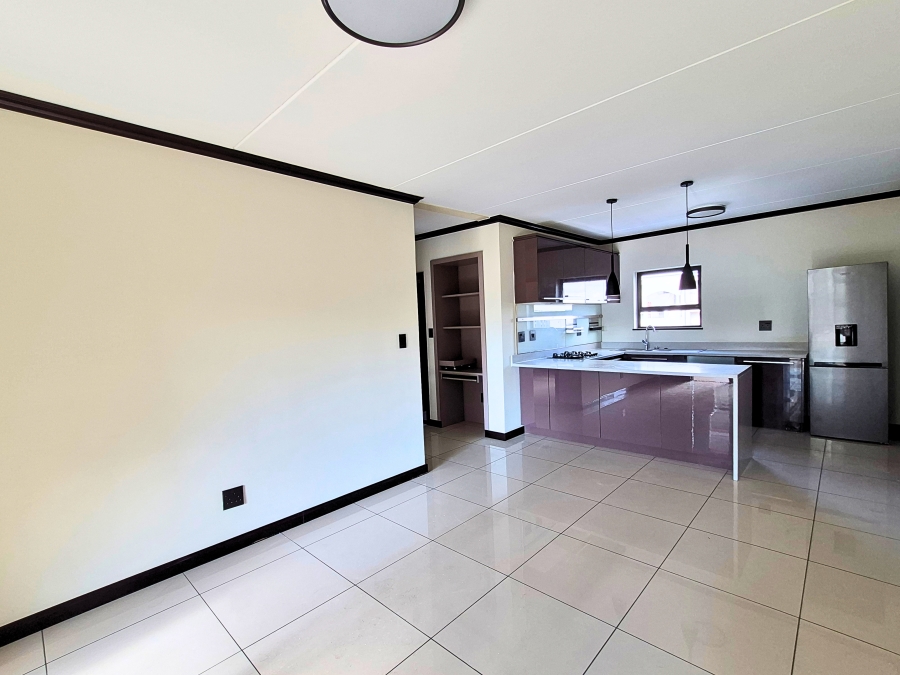 To Let 2 Bedroom Property for Rent in Blue Hills Gauteng