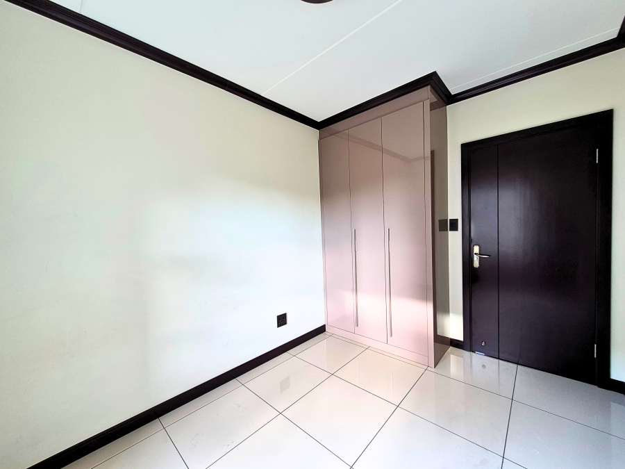 To Let 2 Bedroom Property for Rent in Blue Hills Gauteng