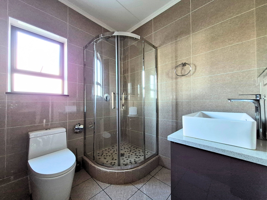 To Let 2 Bedroom Property for Rent in Blue Hills Gauteng