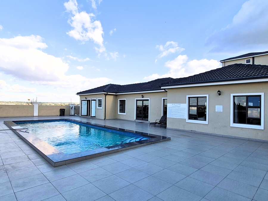 To Let 2 Bedroom Property for Rent in Blue Hills Gauteng