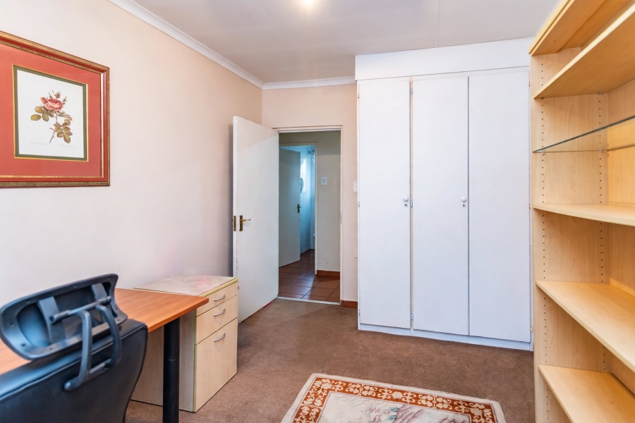 3 Bedroom Property for Sale in Faerie Glen Gauteng