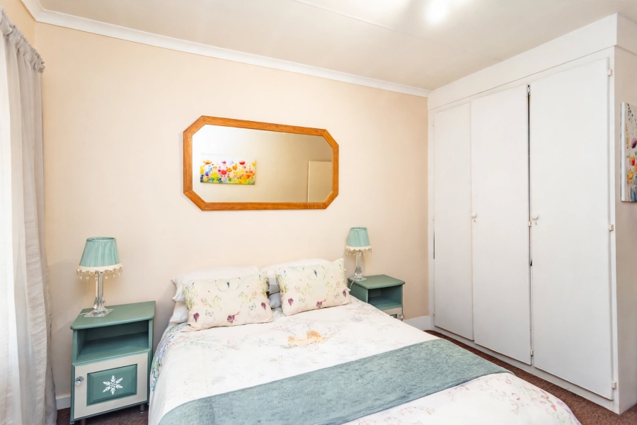 3 Bedroom Property for Sale in Faerie Glen Gauteng