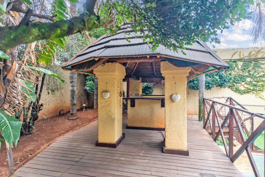 3 Bedroom Property for Sale in Faerie Glen Gauteng