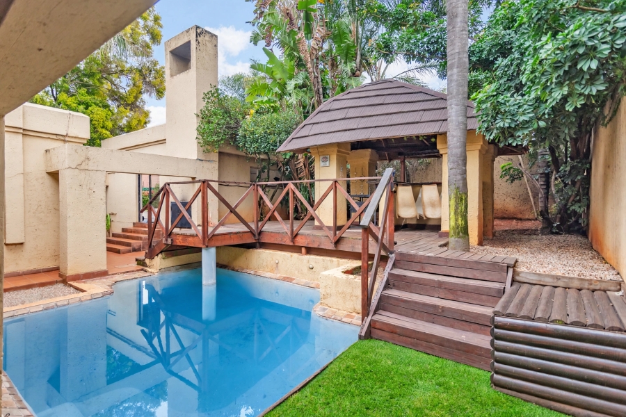 3 Bedroom Property for Sale in Faerie Glen Gauteng