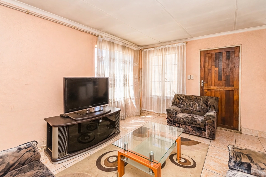 2 Bedroom Property for Sale in Dobsonville Ext 3 Gauteng