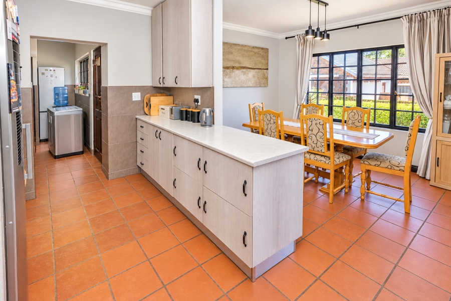 4 Bedroom Property for Sale in Moreleta Park Gauteng