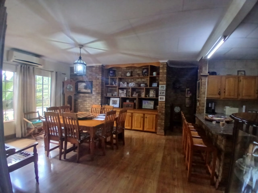 7 Bedroom Property for Sale in Theresa Park Gauteng