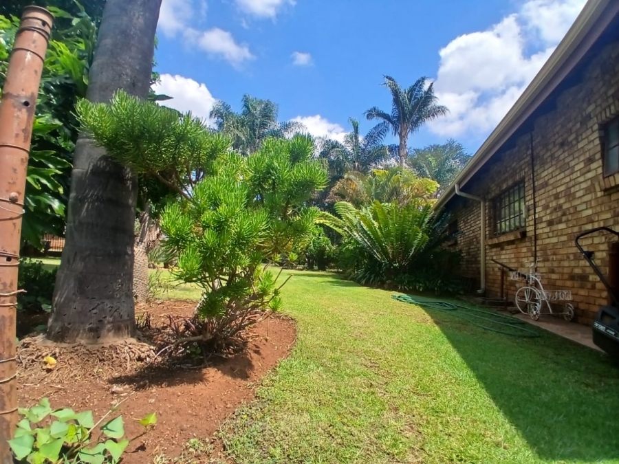 7 Bedroom Property for Sale in Theresa Park Gauteng