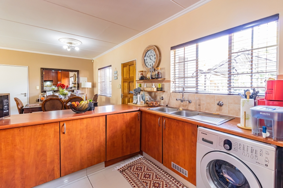 3 Bedroom Property for Sale in Noordhang Gauteng
