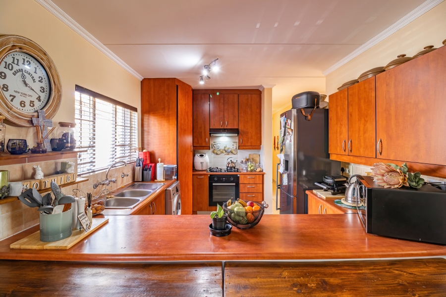 3 Bedroom Property for Sale in Noordhang Gauteng