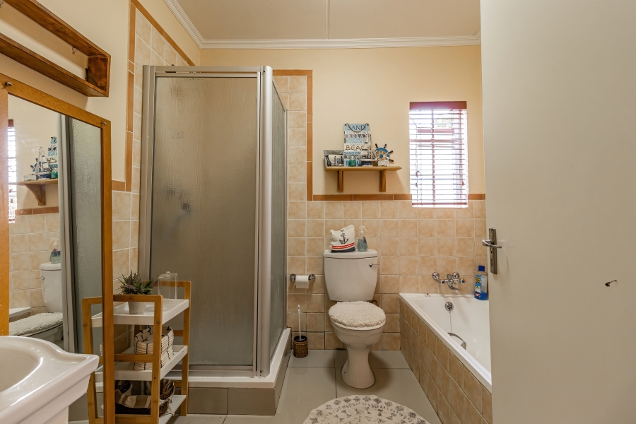 3 Bedroom Property for Sale in Noordhang Gauteng