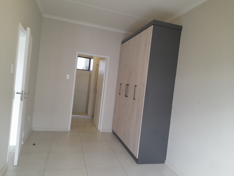 2 Bedroom Property for Sale in Carlswald Gauteng
