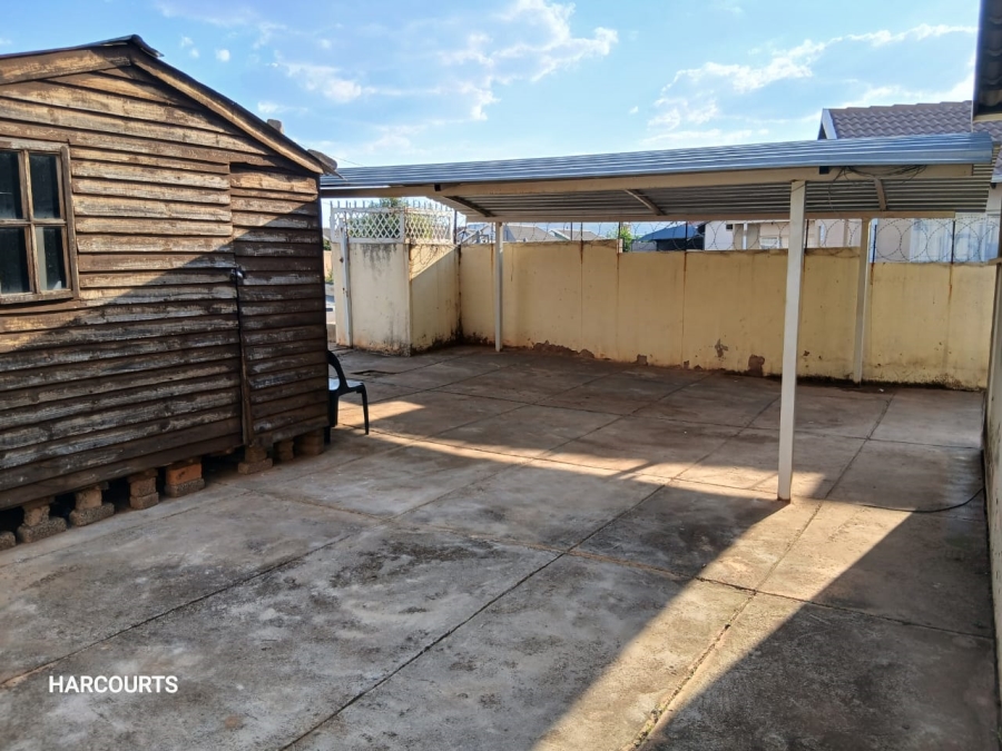 2 Bedroom Property for Sale in Mamelodi East Gauteng