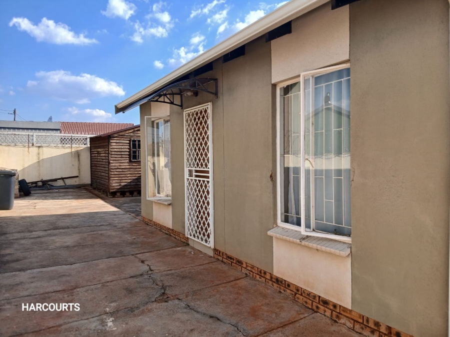 2 Bedroom Property for Sale in Mamelodi East Gauteng