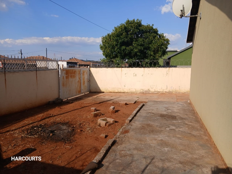 2 Bedroom Property for Sale in Mamelodi East Gauteng