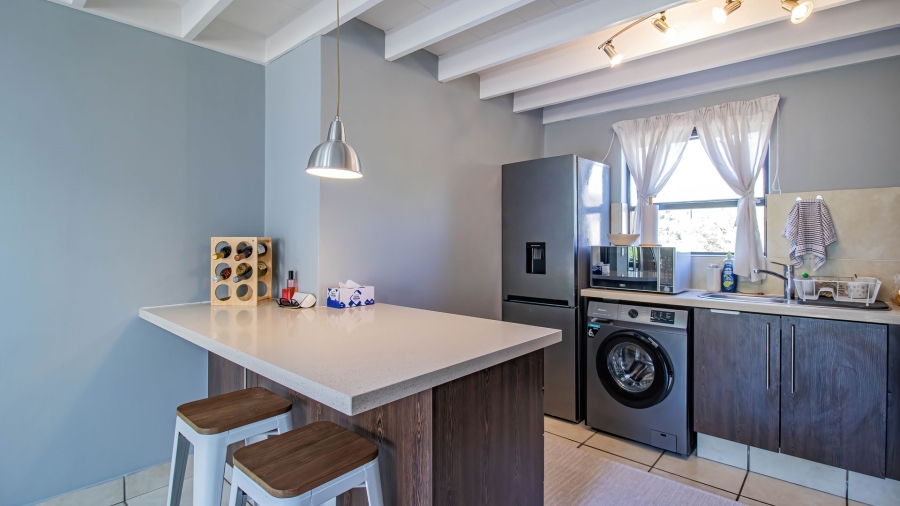 2 Bedroom Property for Sale in Pineslopes Gauteng