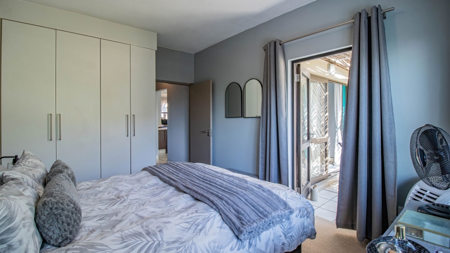 2 Bedroom Property for Sale in Pineslopes Gauteng