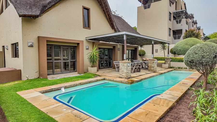 2 Bedroom Property for Sale in Pineslopes Gauteng