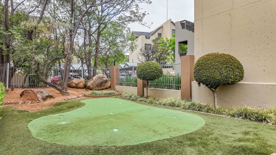 2 Bedroom Property for Sale in Pineslopes Gauteng