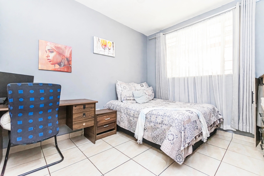 2 Bedroom Property for Sale in Florida Gauteng