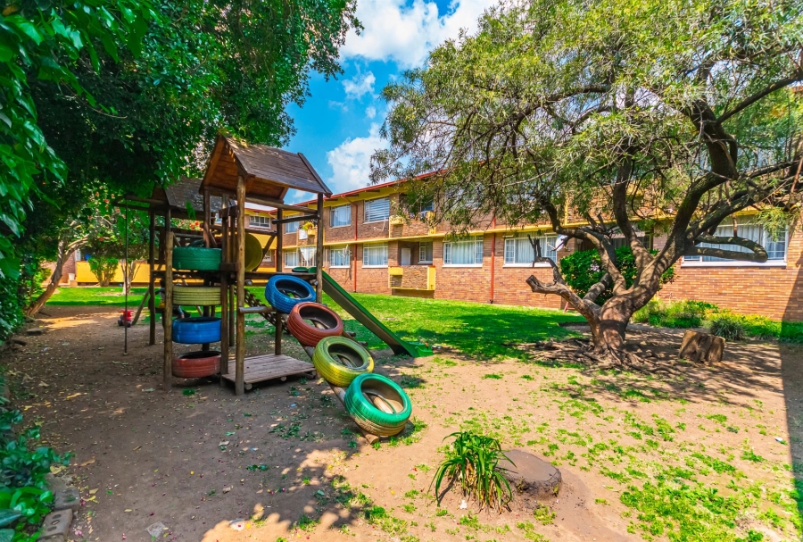 2 Bedroom Property for Sale in Florida Gauteng