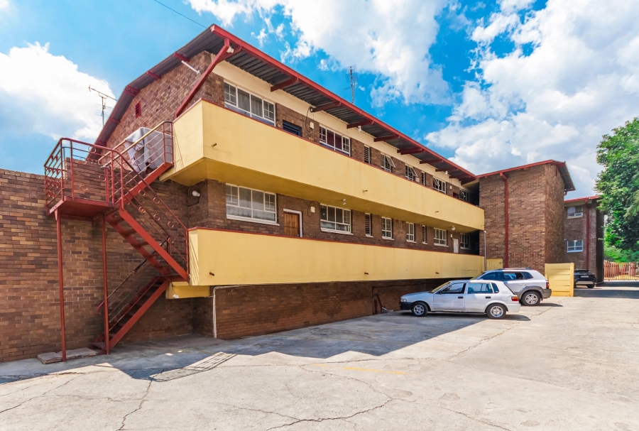 2 Bedroom Property for Sale in Florida Gauteng