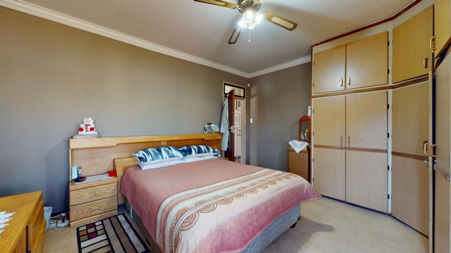 5 Bedroom Property for Sale in Ravenswood Gauteng