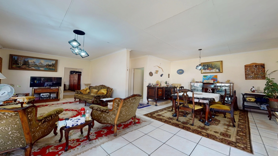 5 Bedroom Property for Sale in Ravenswood Gauteng