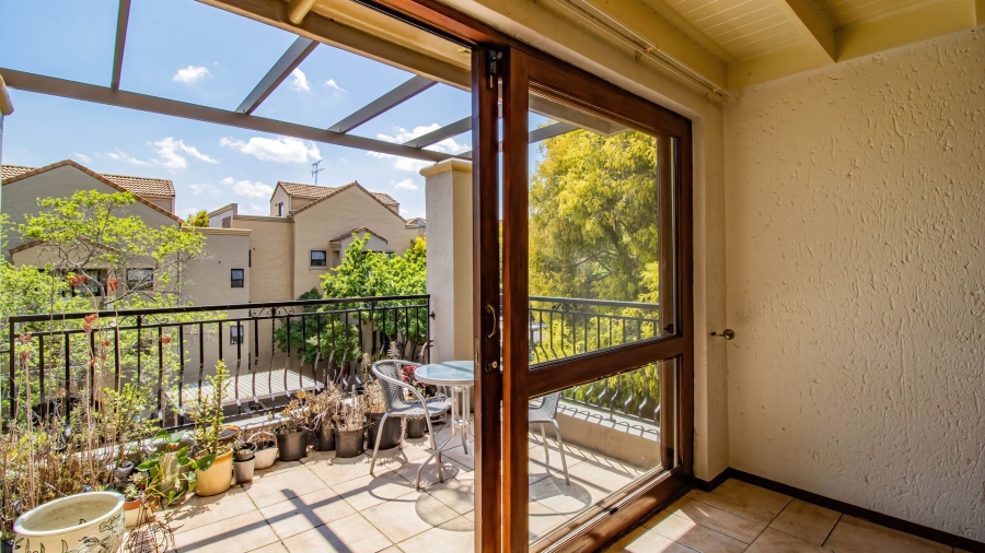 1 Bedroom Property for Sale in Pineslopes Gauteng