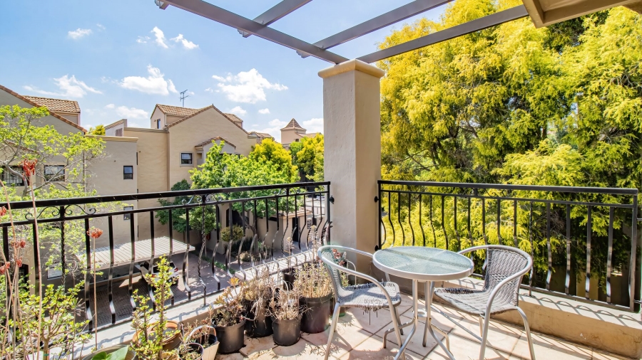 1 Bedroom Property for Sale in Pineslopes Gauteng
