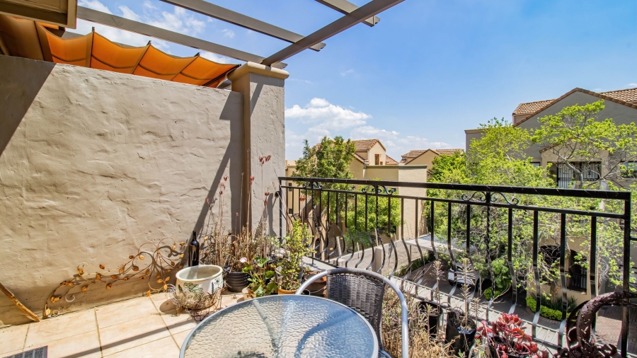 1 Bedroom Property for Sale in Pineslopes Gauteng
