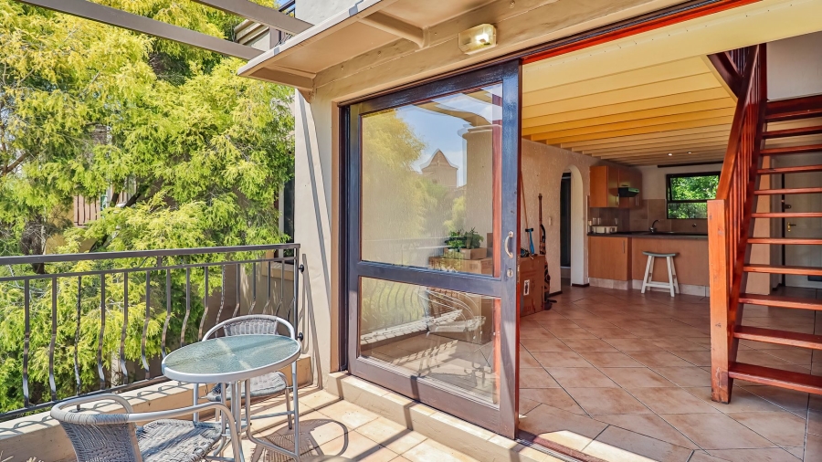 1 Bedroom Property for Sale in Pineslopes Gauteng