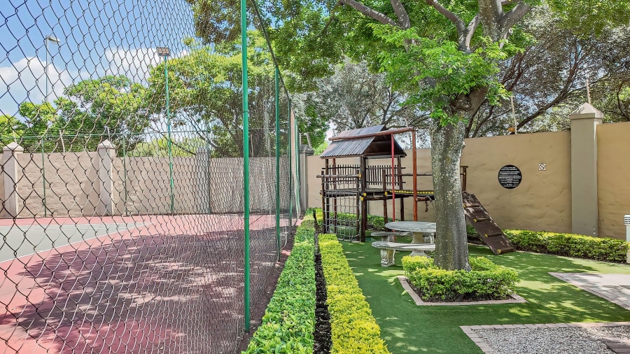 1 Bedroom Property for Sale in Pineslopes Gauteng