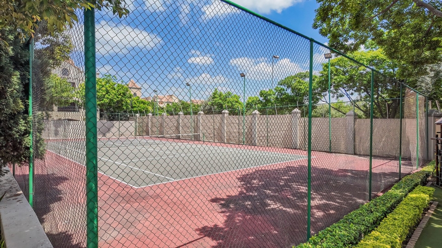 1 Bedroom Property for Sale in Pineslopes Gauteng