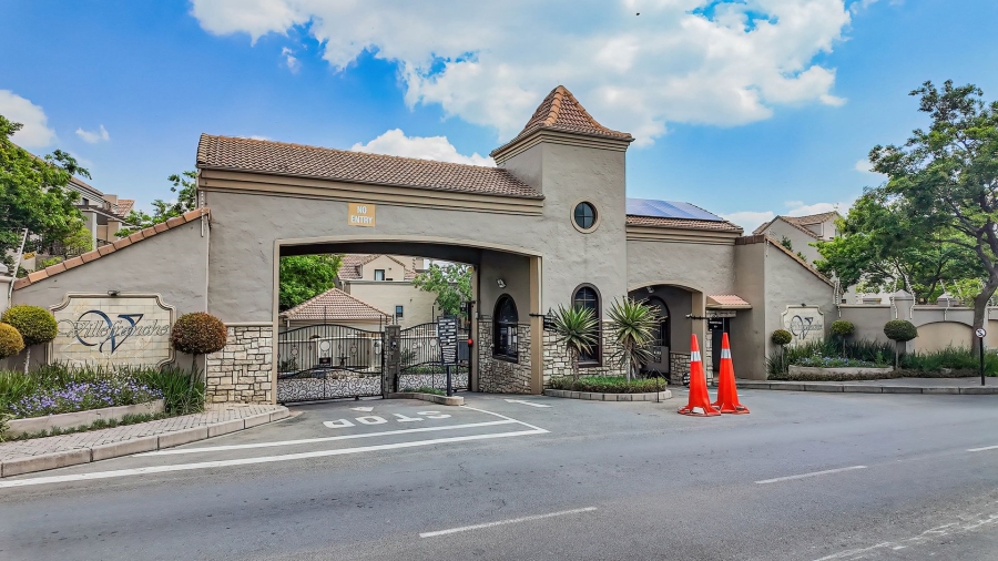 1 Bedroom Property for Sale in Pineslopes Gauteng