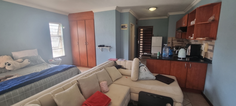 1 Bedroom Property for Sale in Hatfield Gauteng